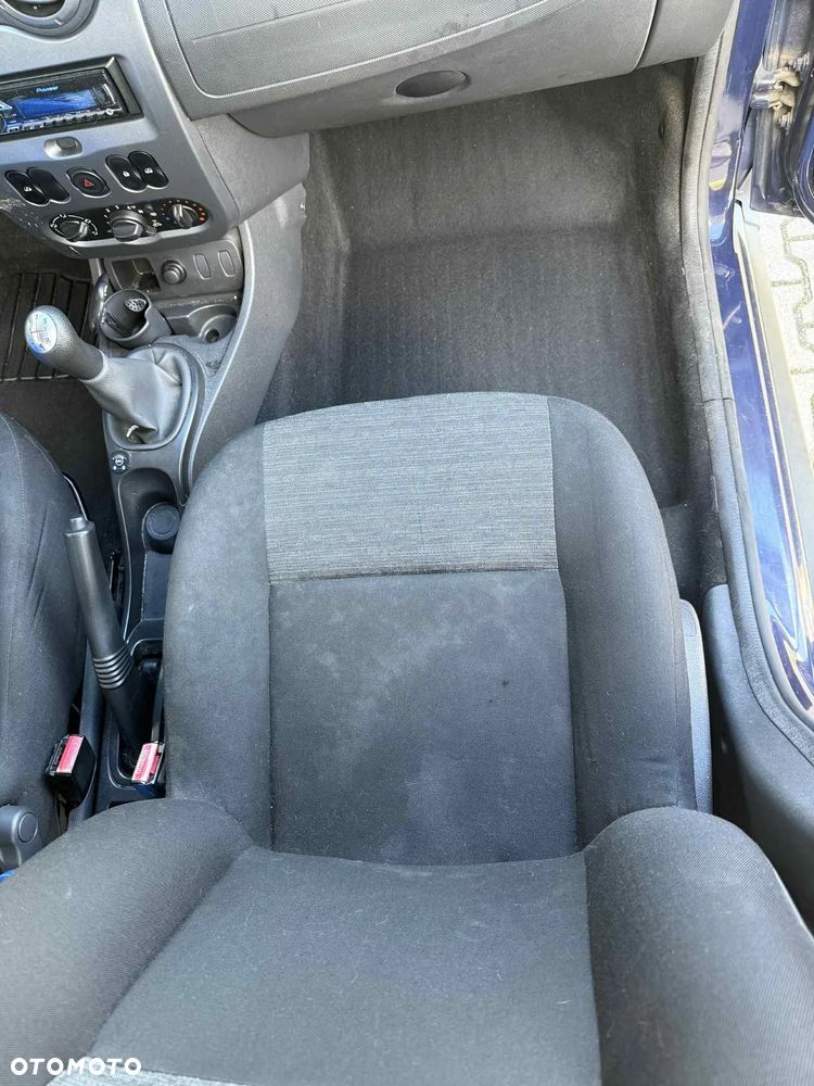 Dacia Duster 1.6 - 16