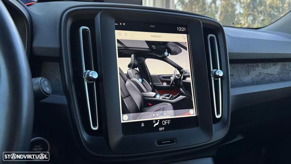 Volvo XC 40 1.5 T2 Momentum Core - 27