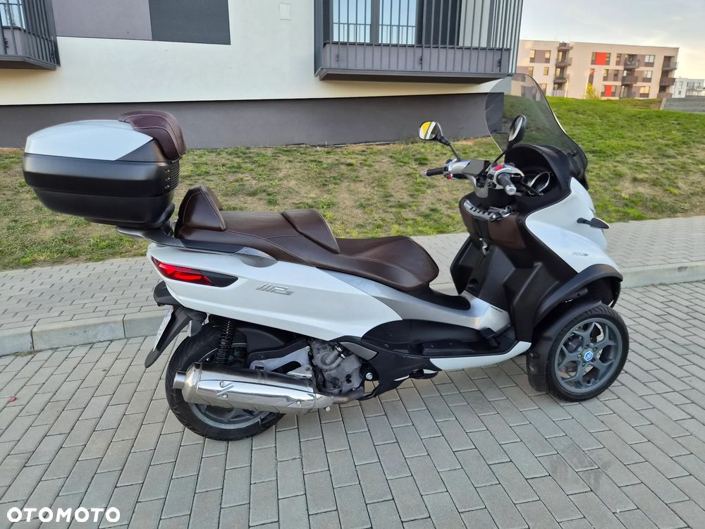Piaggio MP-3 - 20