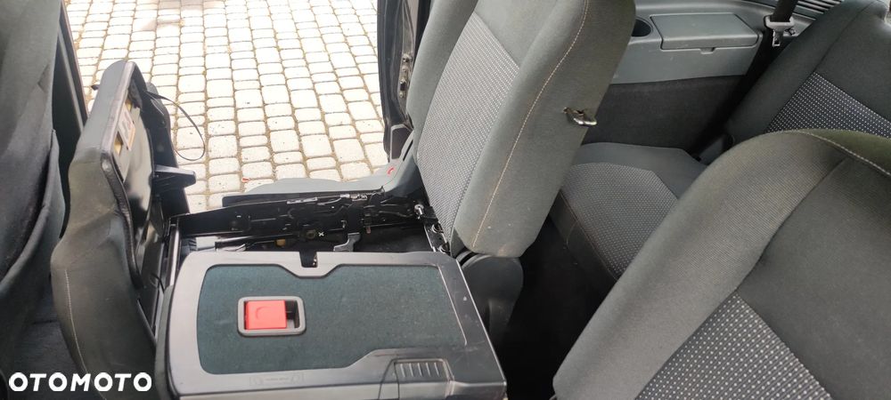 Ford Grand C-MAX 1.6 TDCi Trend - 16