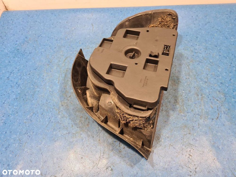 BMW 5 E39 SEDAN LAMPA TYŁ LEWA ZEWNĘTRZNA - 9