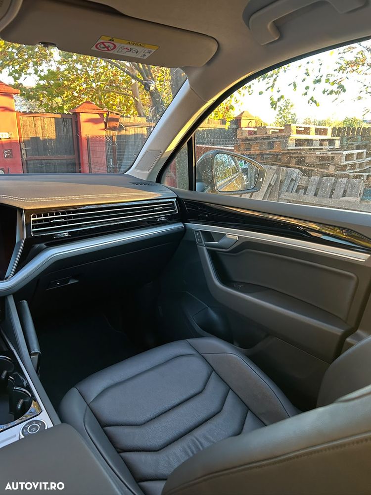 Volkswagen Touareg V6 TDI Elegance - 32
