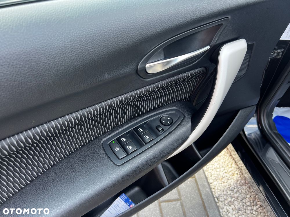 BMW Seria 1 116i - 16