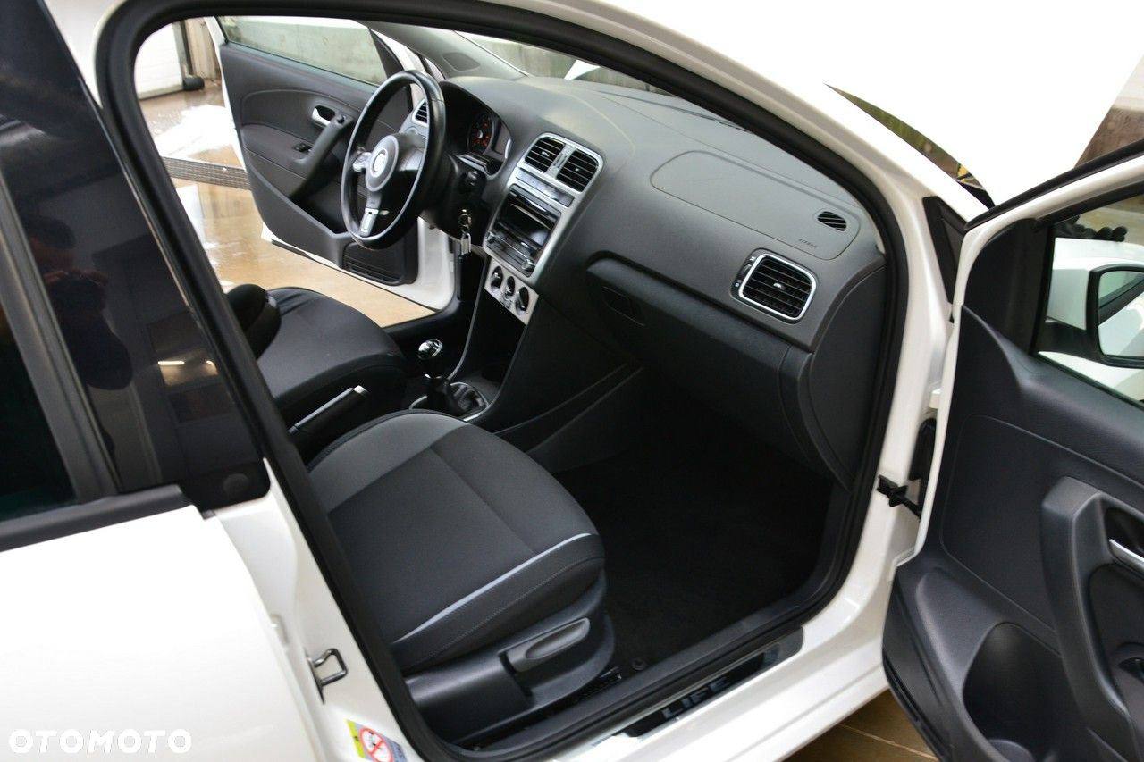 Volkswagen Polo - 16