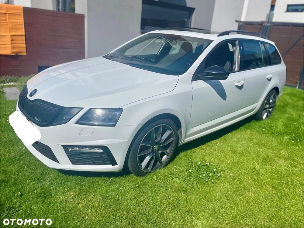 Skoda Octavia 2.0 TDI RS DSG - 2