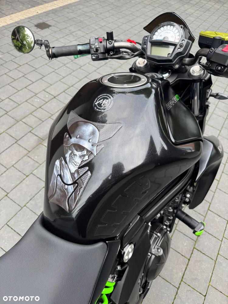 Kawasaki ER - 9