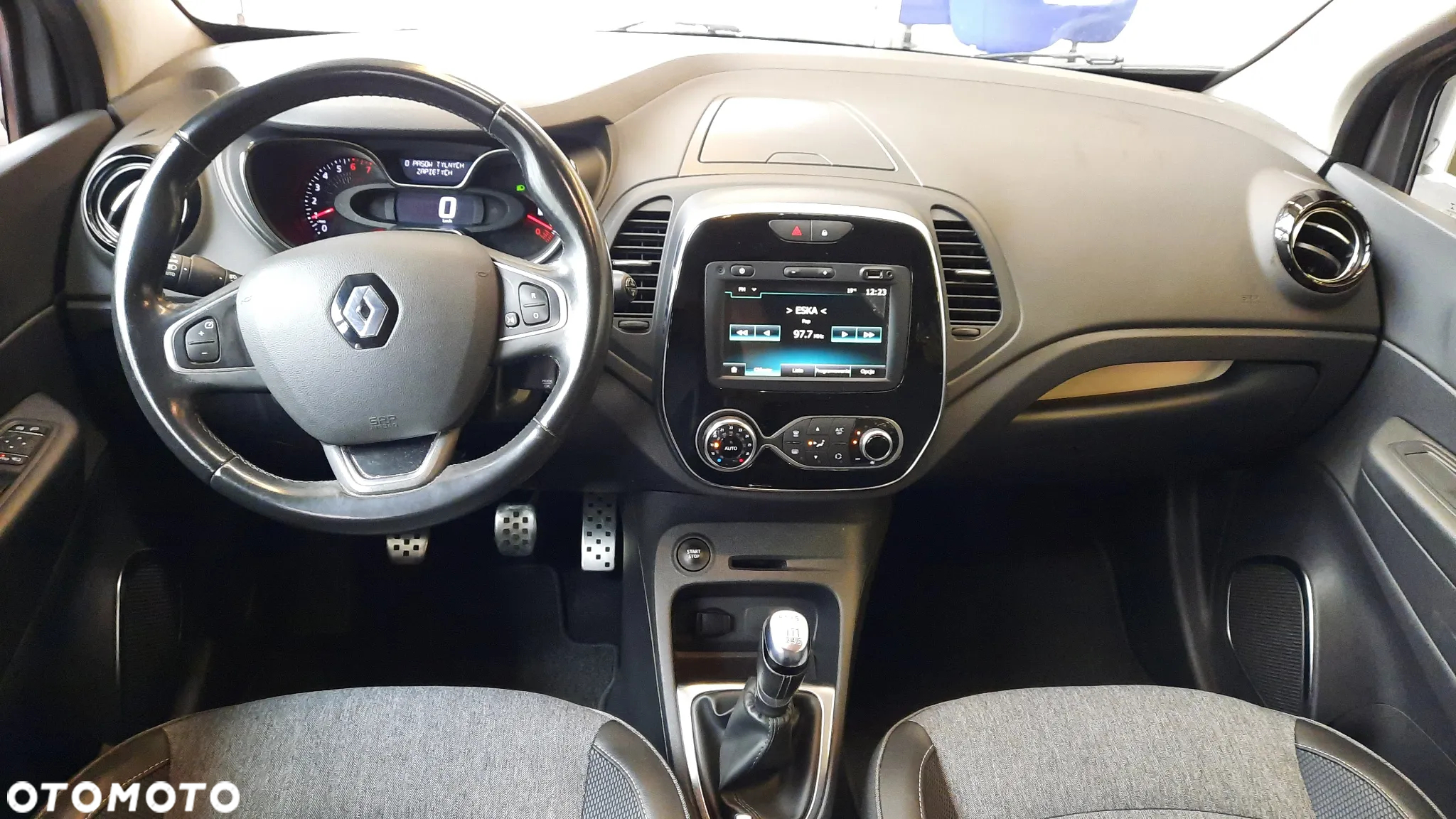 Renault Captur (ENERGY) TCe 150 Version S - 24