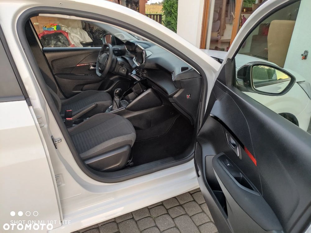 Peugeot 208 1.2 PureTech Style S&S - 12