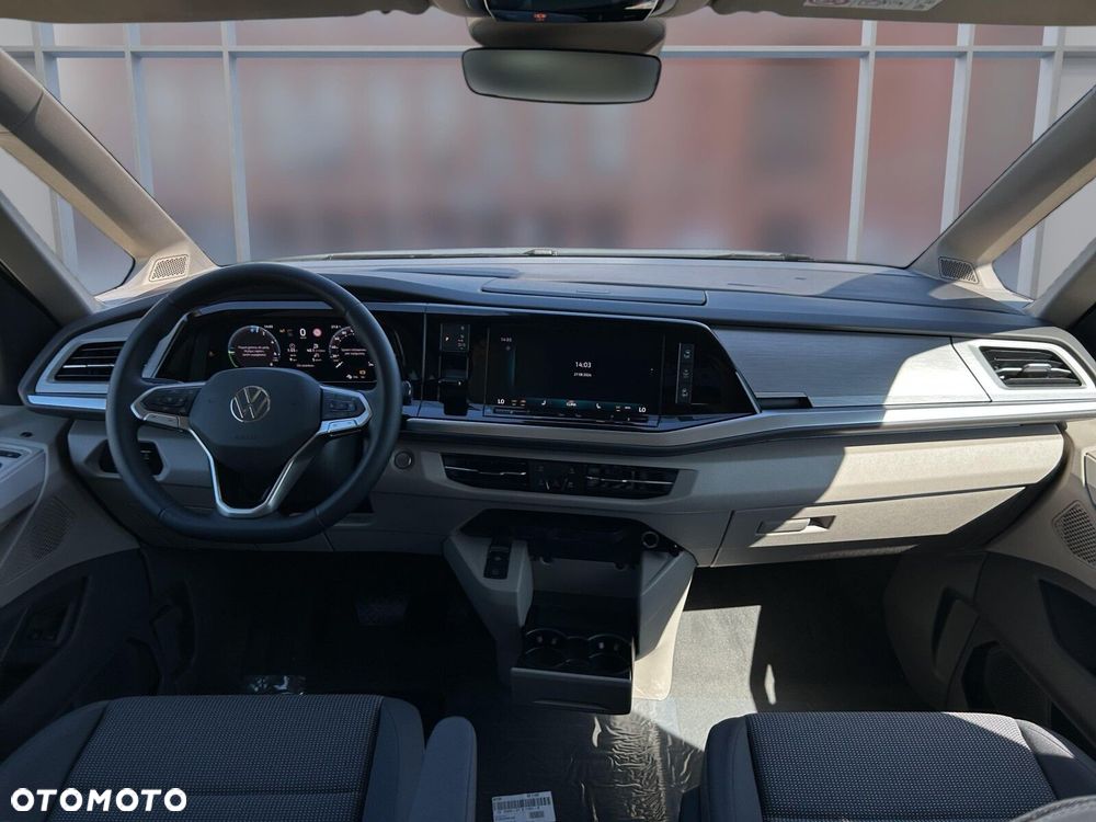Volkswagen Multivan - 12