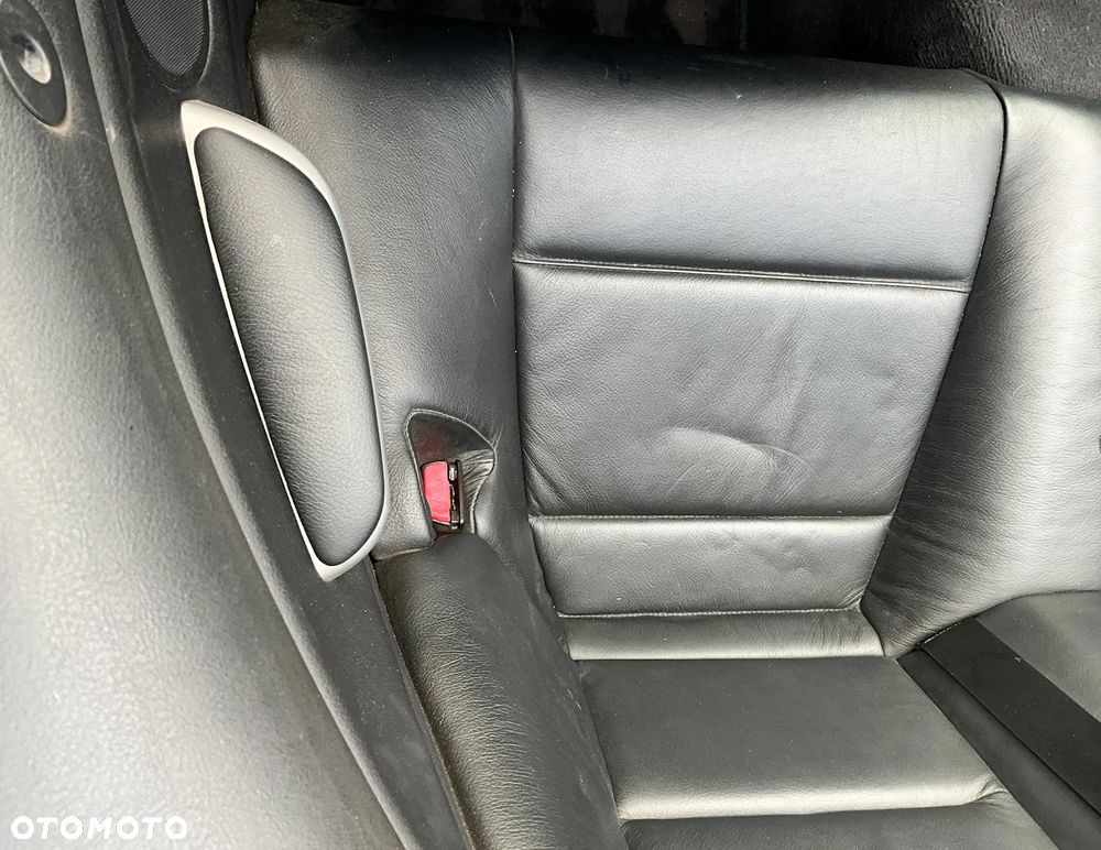 BMW Seria 3 330 CI - 25