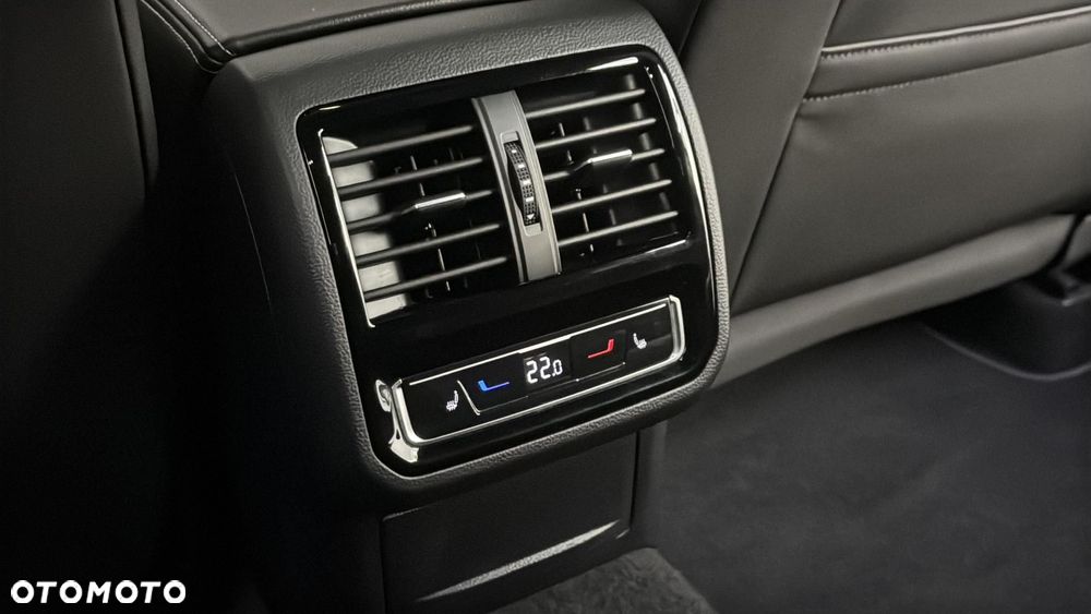 Volkswagen Arteon 2.0 TDI R-Line DSG - 18