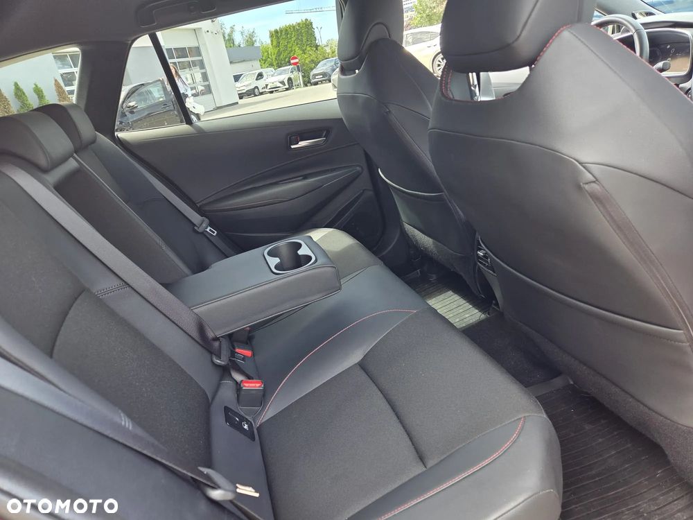 Toyota Corolla 2.0 Hybrid GR Sport - 18