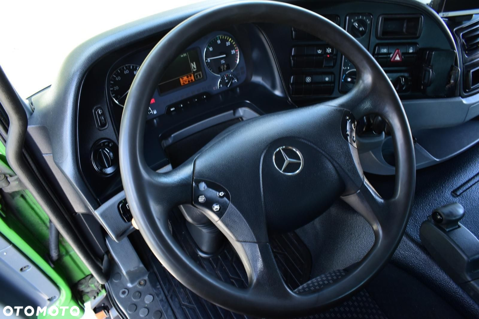 Mercedes-Benz ACTROS 3346 6x6 HIAB 244EP-4 HDS Wywrotka Crane - 16