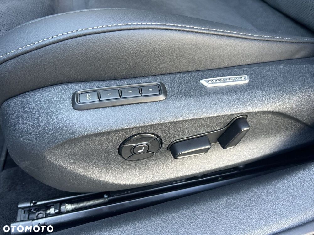 Volkswagen Passat Variant - 17