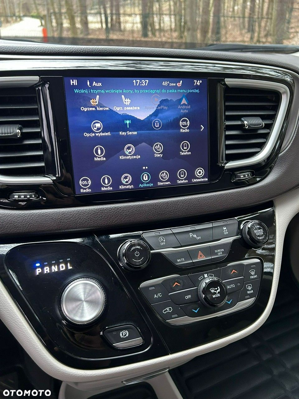 Chrysler Pacifica - 21
