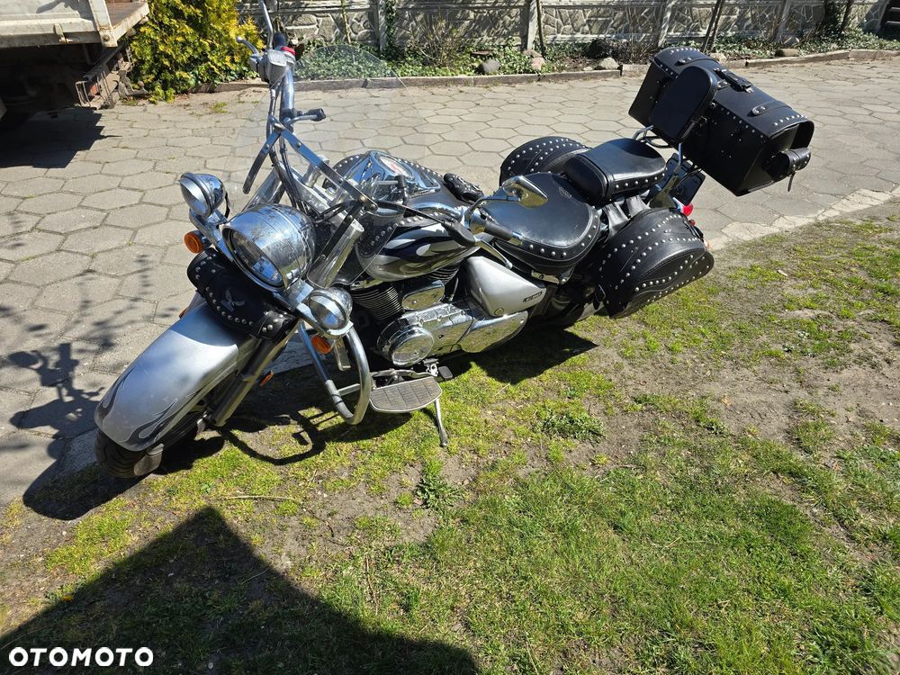 Suzuki Boulevard - 2