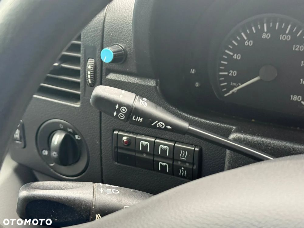 Mercedes-Benz Sprinter - 16