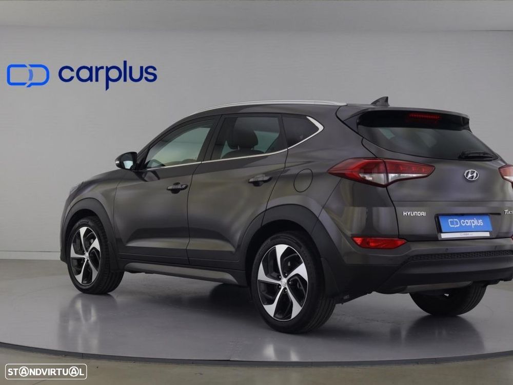 Hyundai Tucson 1.7 CRDi Premium DCT — fotografia 5