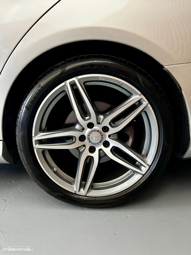 Mercedes-Benz E 220 d AMG - 24
