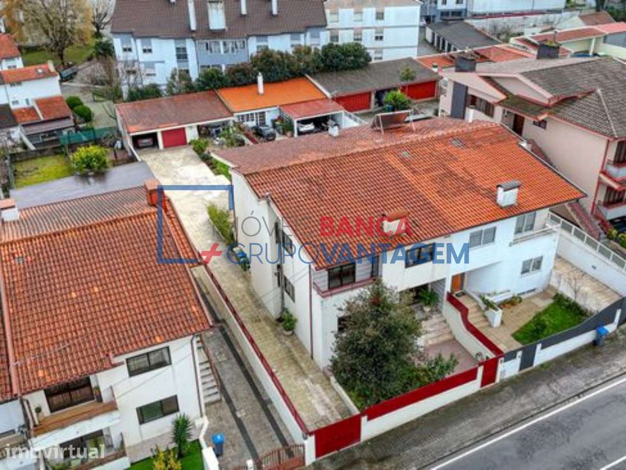 Moradia T4 no Centro da Maia | 3 Pisos - Grande imagem: 2/15