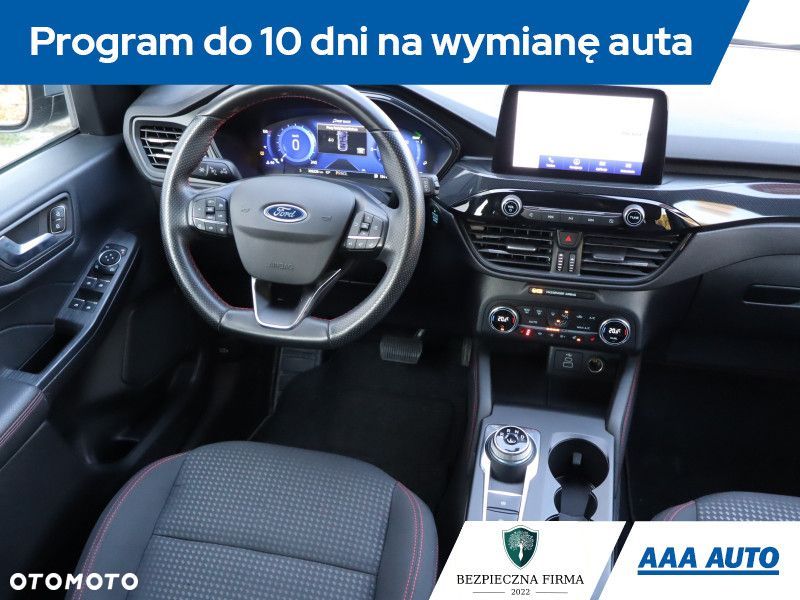 Ford Kuga - 8