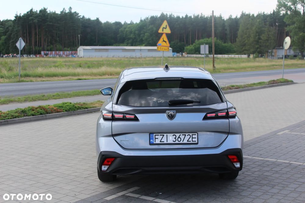 Peugeot 308 1.2 PureTech Active Pack S&S EAT8 - 4