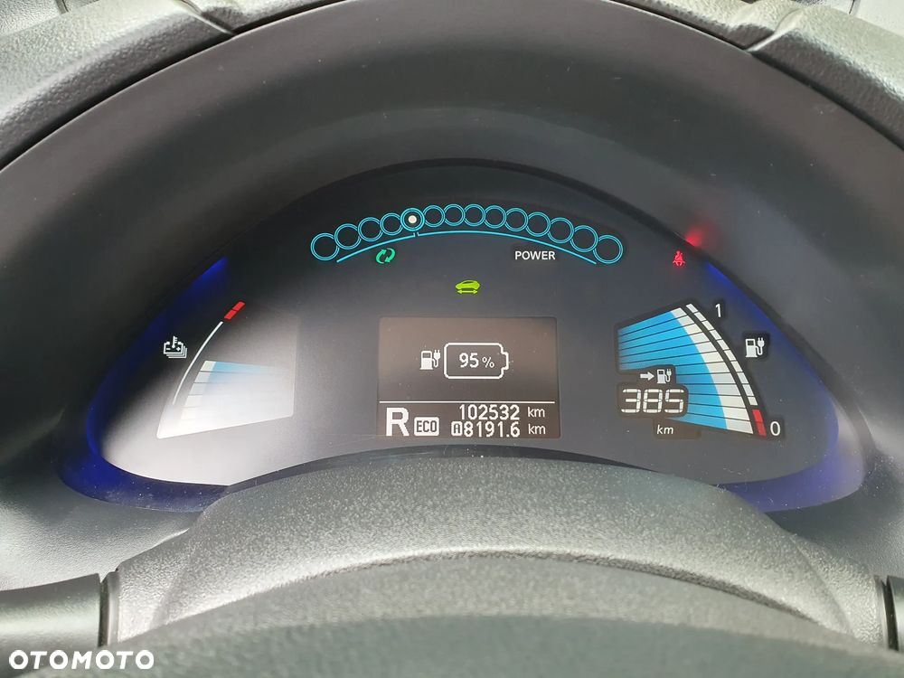 Nissan Leaf - 4