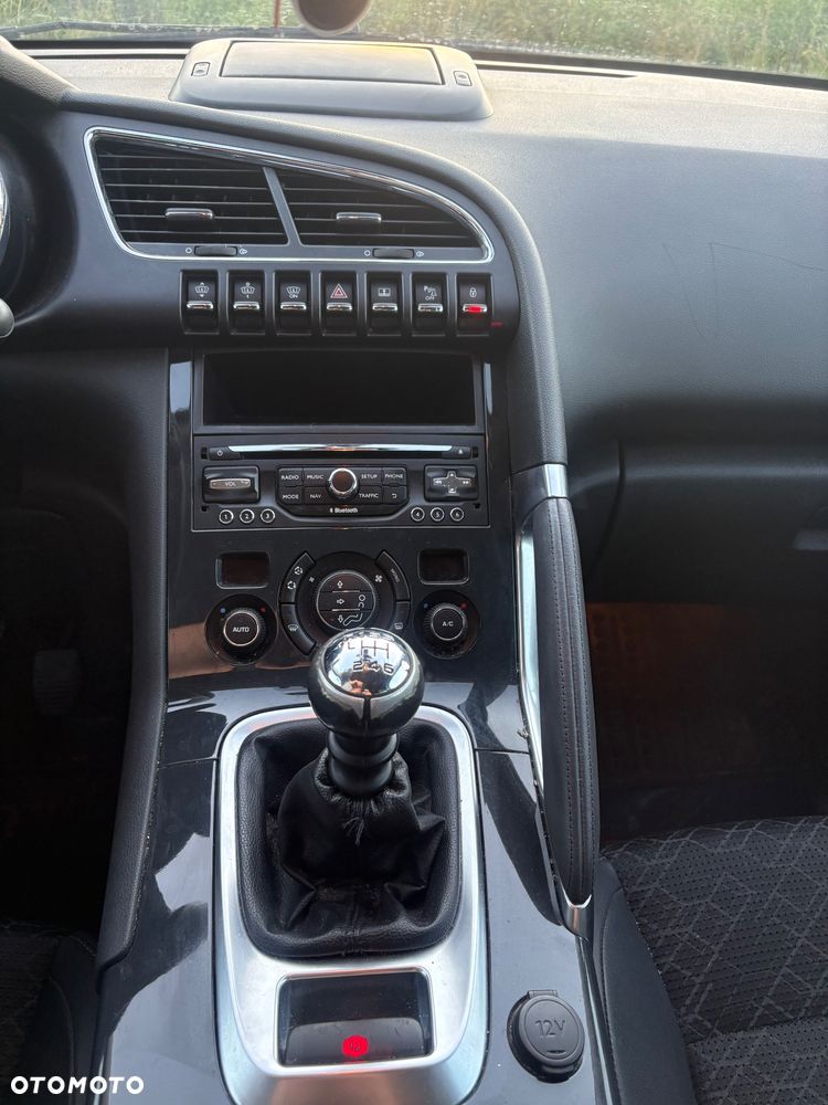 Peugeot 3008 1.2 PureTech Allure S&S - 5