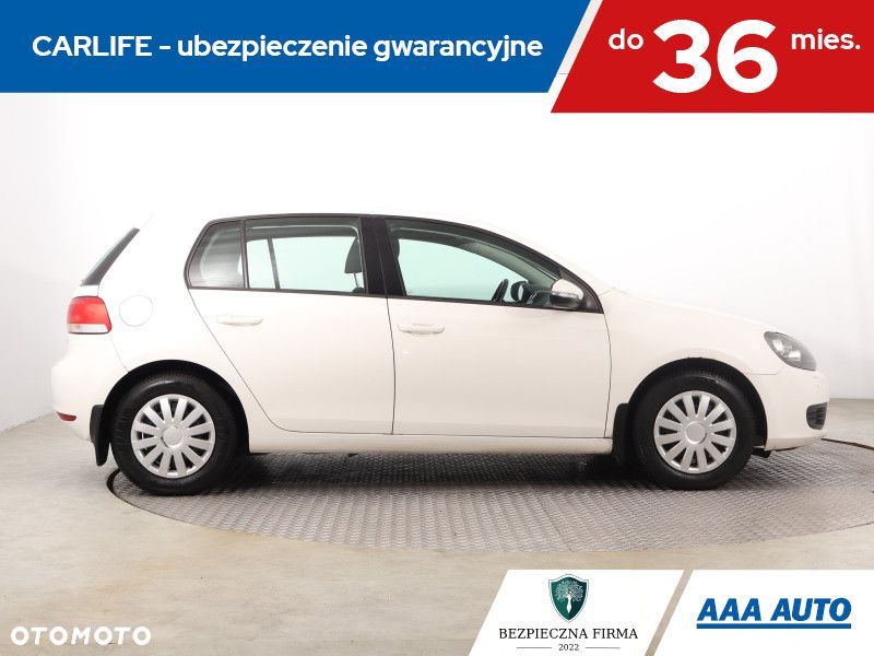 Volkswagen Golf - 8