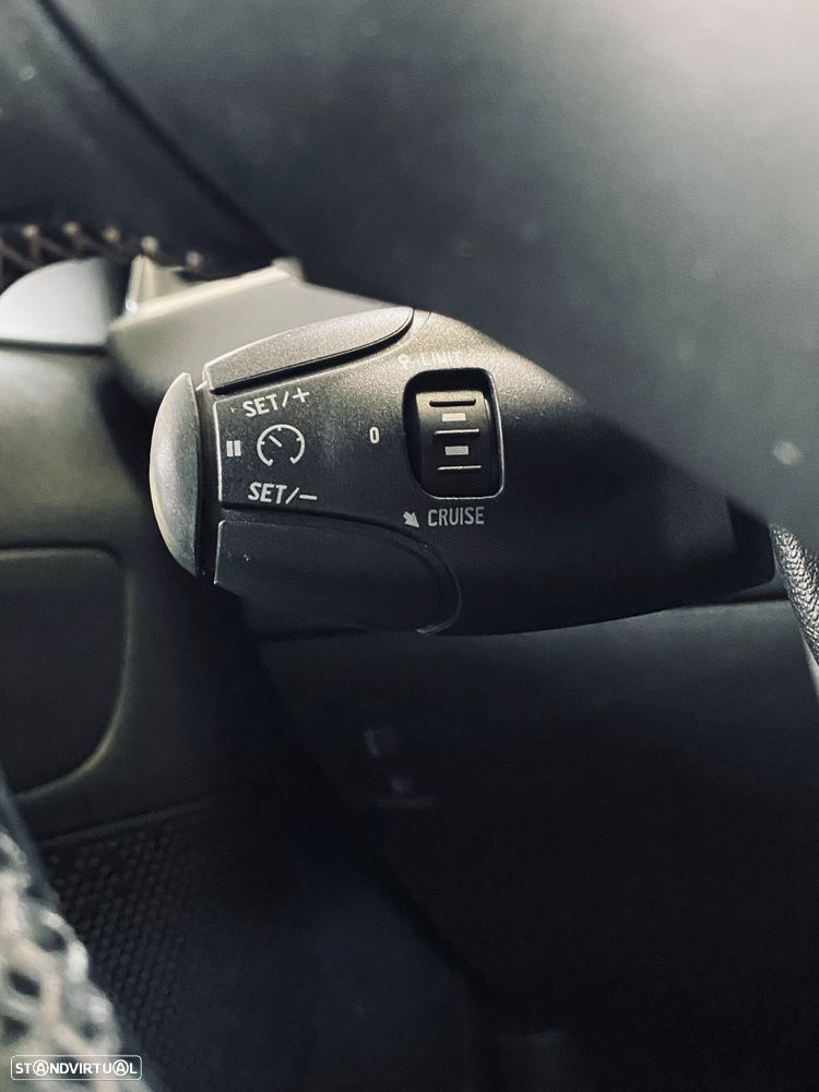 Peugeot 208 PureTech 110 Stop & Start Allure - 21