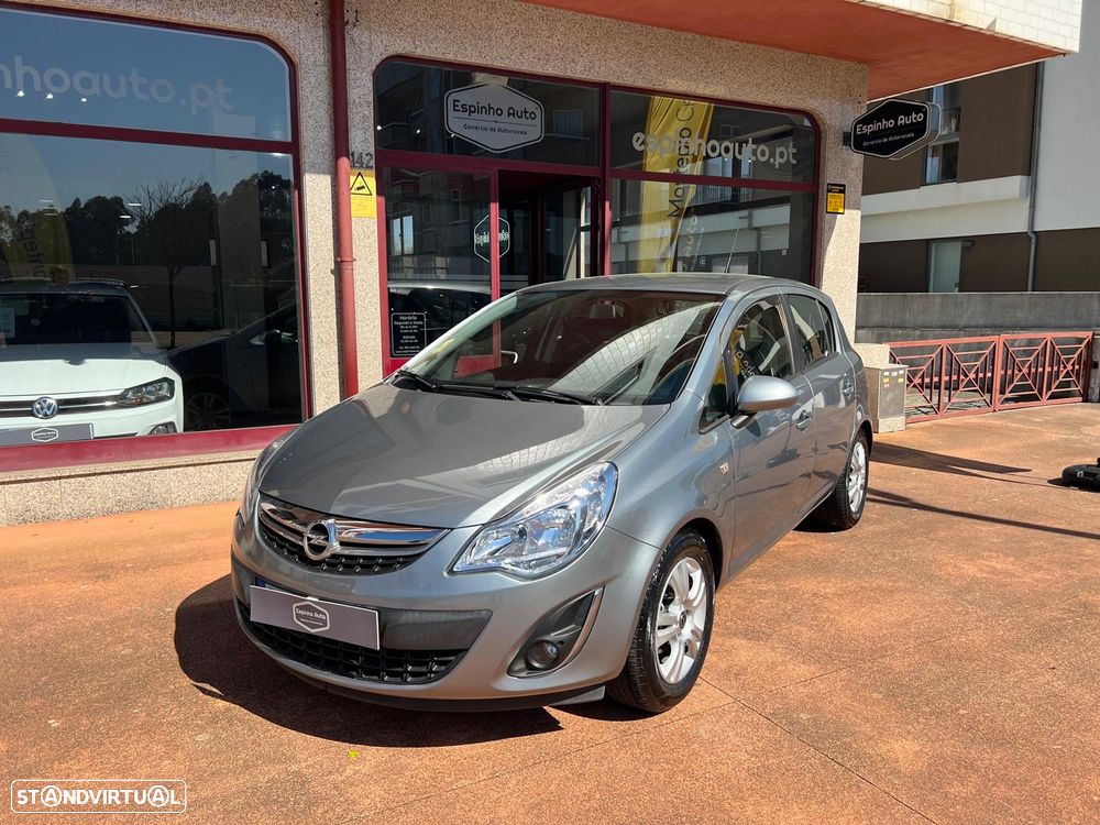 Opel Corsa 1.2 Cosmo - 1