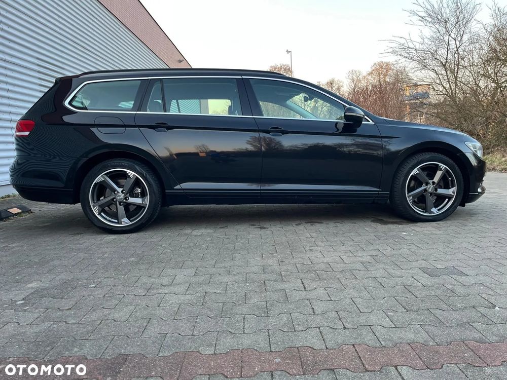 Volkswagen Passat 2.0 TDI (BlueMotion Technology) DSG Comfortline - 13