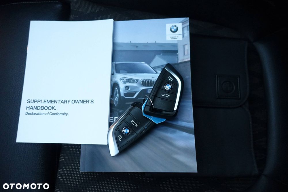 BMW X1 sDrive18d Sport Line - 27