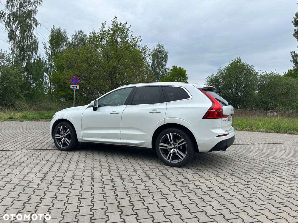 Volvo XC 60 T5 Momentum Pro - 6
