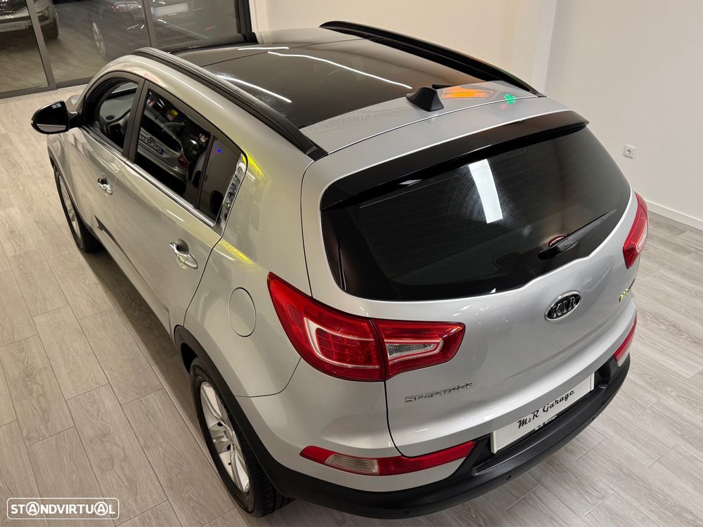 Kia Sportage 1.7 CRDI ISG Prime - 30