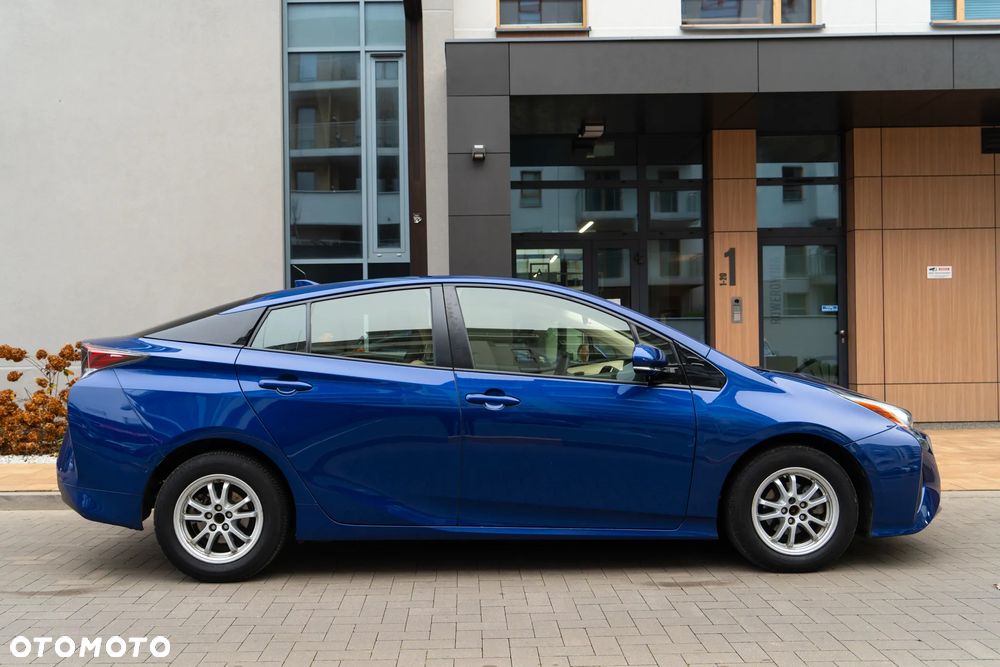 Toyota Prius 1.8 HSD Premium - 13