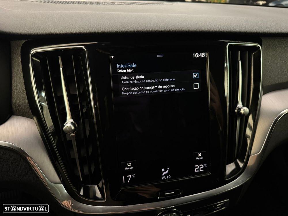 Volvo V60 2.0 T6 AWD TE R-Design Expression - 52