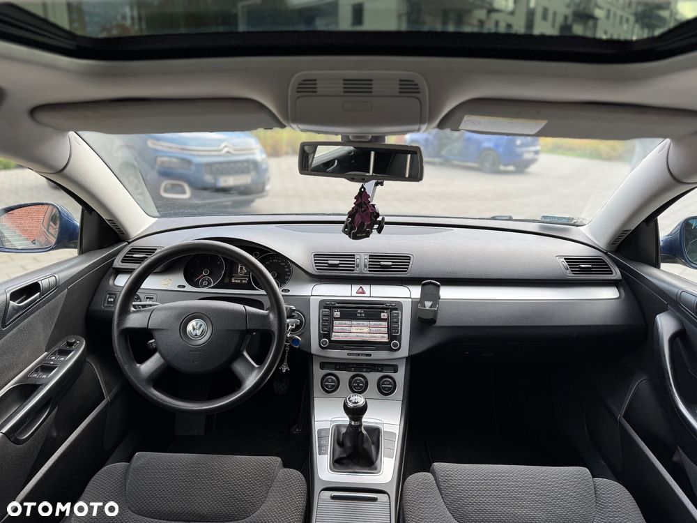 Volkswagen Passat 2.0 TDI DPF Comfortline - 12