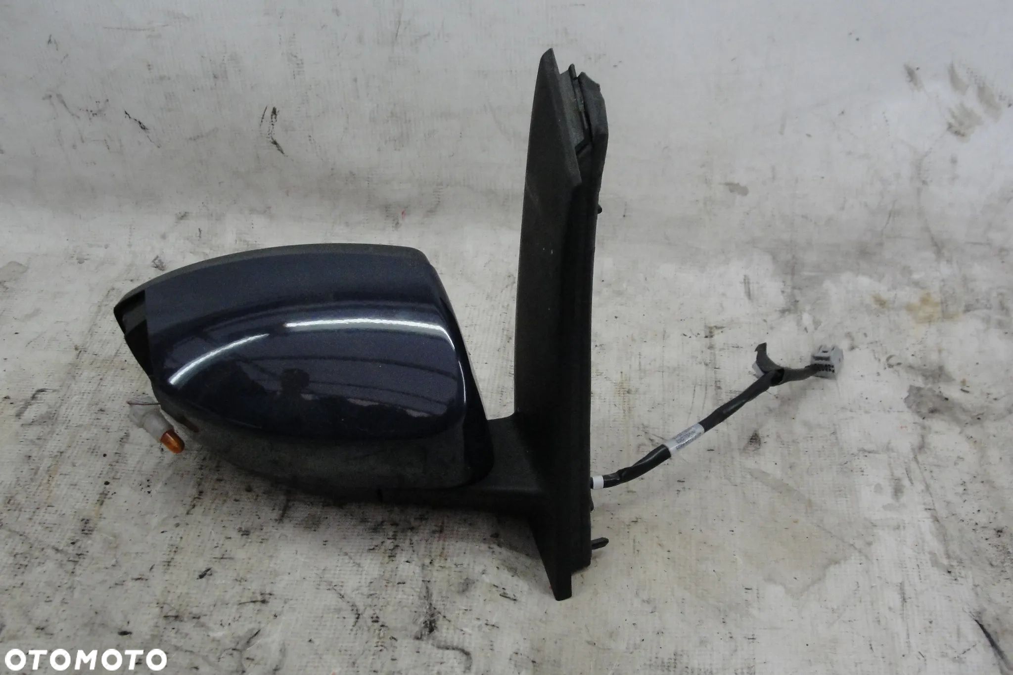 LUSTERKO PRAWE 6 PIN FORD C-MAX MK2 - 1