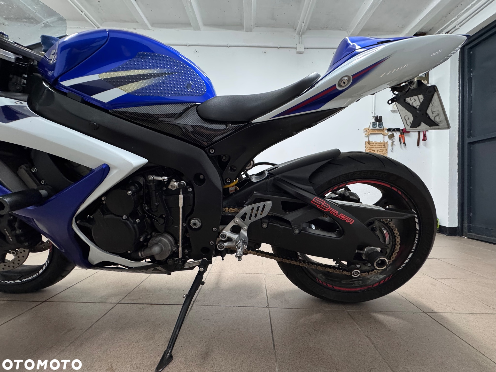 Suzuki GSX-R - 9