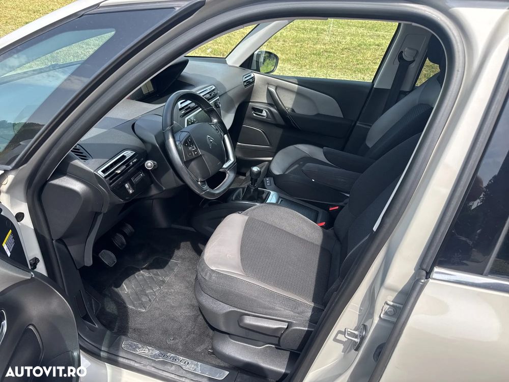 Citroën C4 Picasso 1.6 e-HDI Intensive - 24