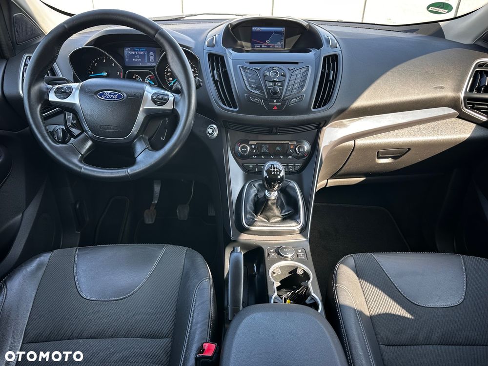 Ford Kuga 2.0 TDCi 4x4 Titanium - 28