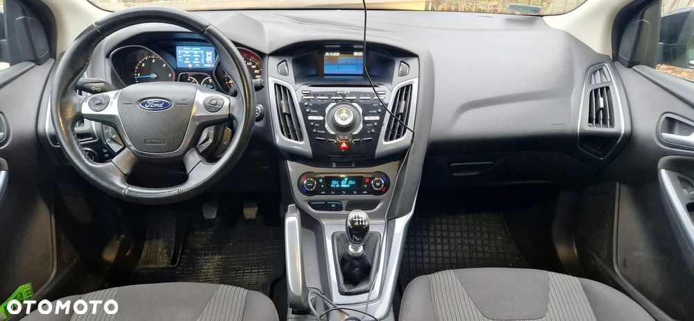 Ford Focus - 17
