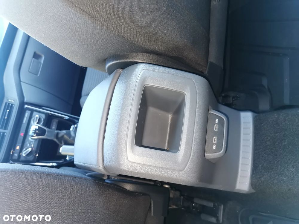 Volkswagen T-Cross - 13