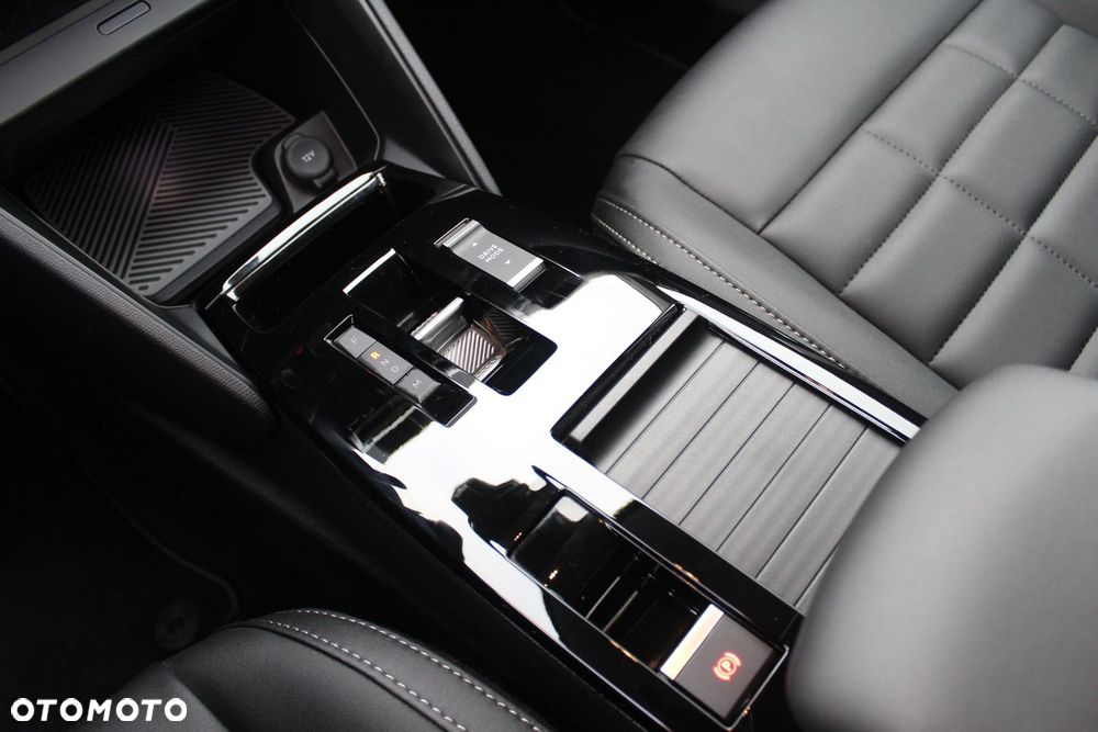 Citroën C4 1.2 mHEV Max eDCT6 - 9