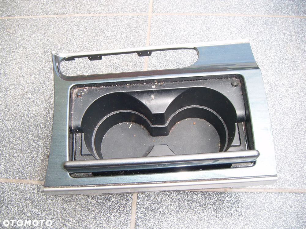 mazda 6 05r uchwyt na kubki w tunel - 2