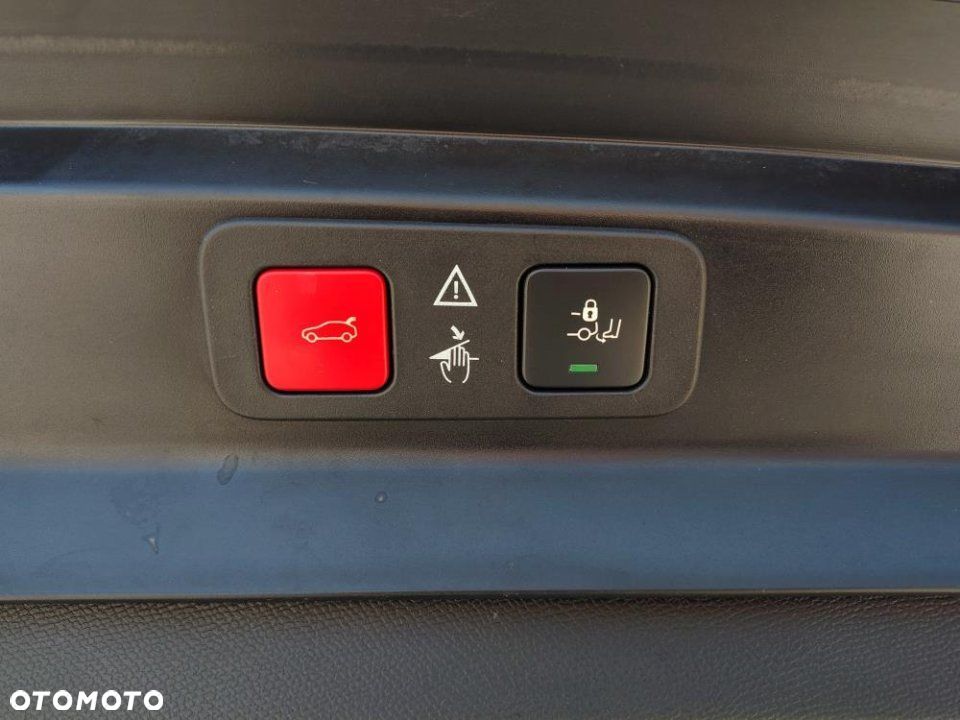 Peugeot 5008 - 24