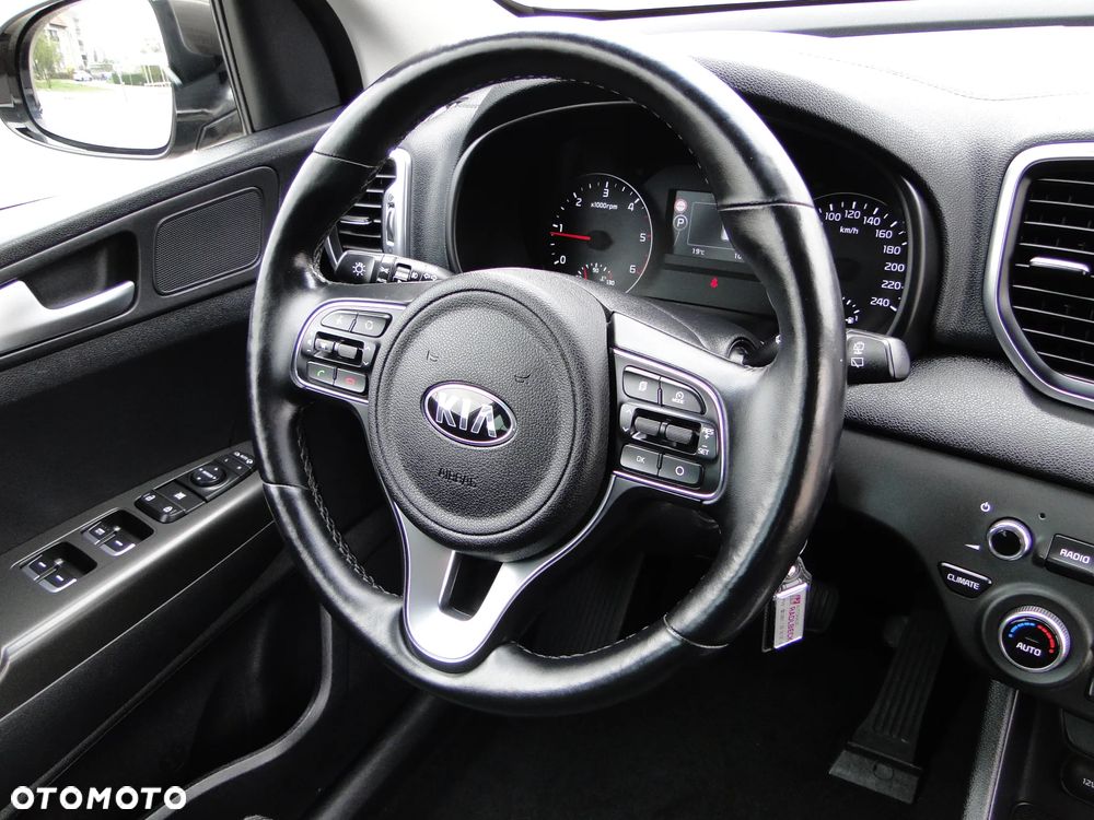 Kia Sportage 2,0 CRDI AWD Platinum - 29