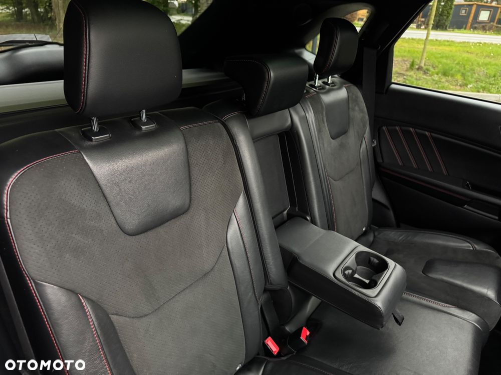 Ford Edge 2.0 EcoBlue Bi-Turbo 4x4 ST-LINE - 33