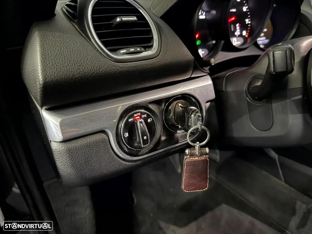 Porsche 718 Cayman - 15